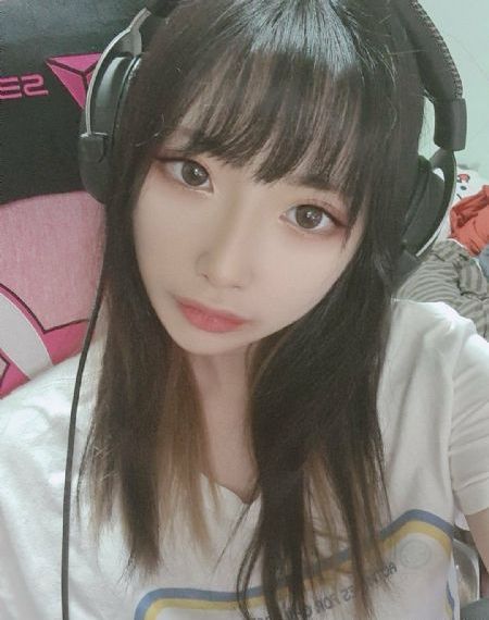 丰满的女同学2_BT磁力天堂日韩在线观看