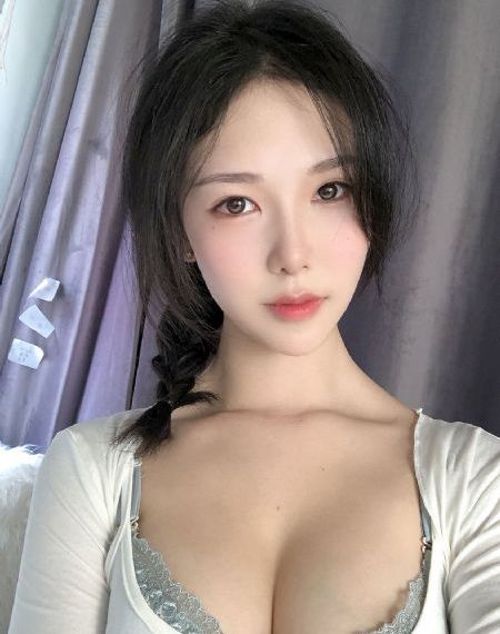 霸道总裁和我的365_高清完整版观看