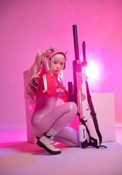 放荡娇妻肉多p_国产剧动漫免费观看