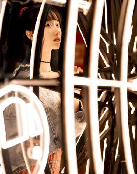 《年轻女教师3》_1080在线视频观看